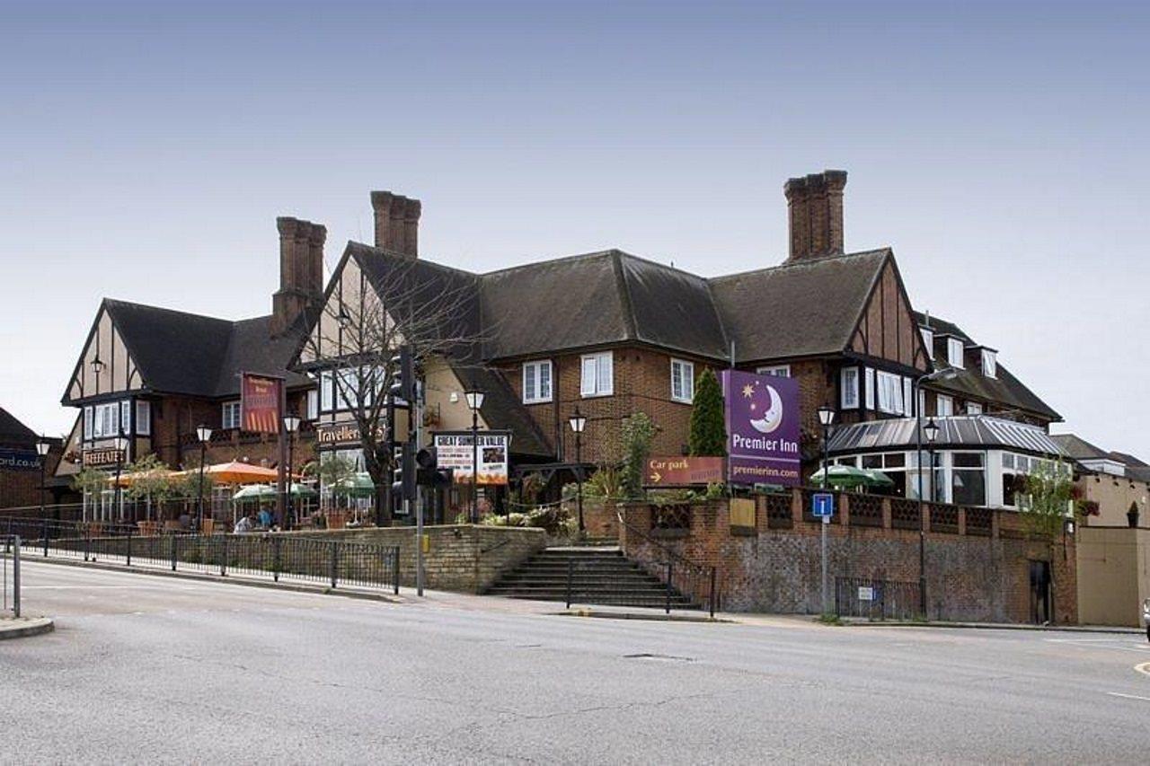 Premier Inn London Harrow Exterior foto