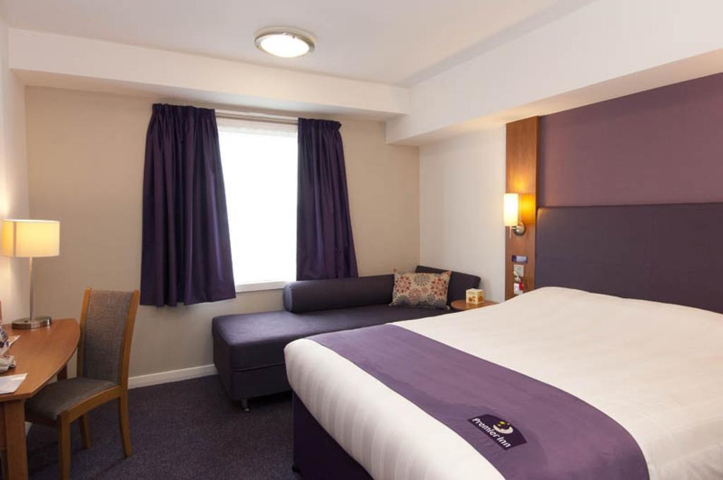 Premier Inn London Harrow Exterior foto